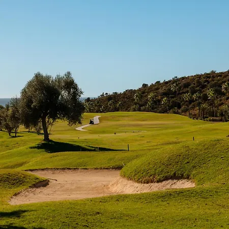 Renovated With Garden And Direct Access, East شقة ماربيا