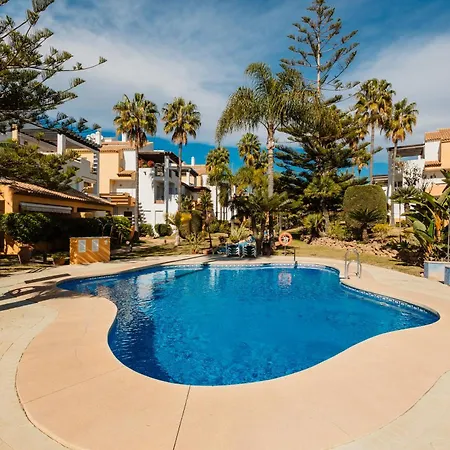 Renovated With Garden And Direct Access, East * ماربيا