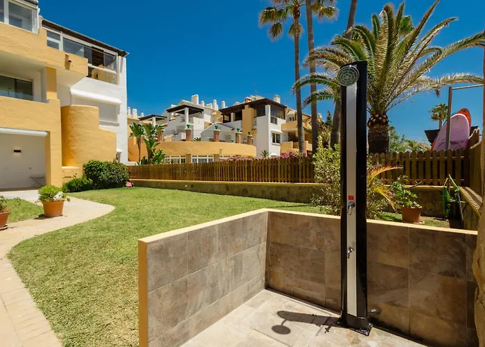 Renovated With Garden And Direct Access, East דירה מארבלה