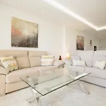 Renovated With Garden And Direct Access, East Appartement
