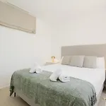 Renovated With Garden And Direct Access, East *