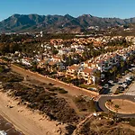Renovated With Garden And Direct Access, East Marbella