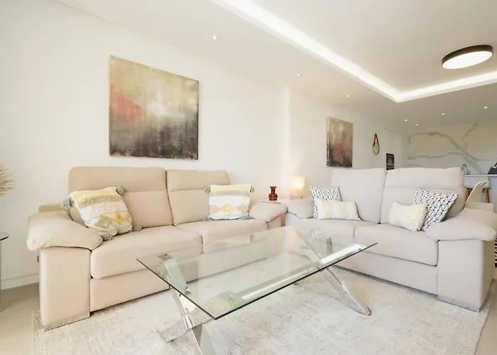 Renovated With Garden And Direct Access, East Appartement