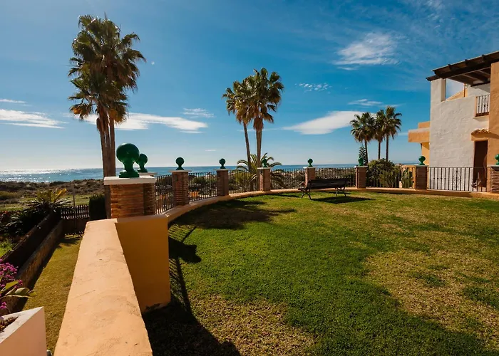 Renovated With Garden And Direct Access, East * Marbella