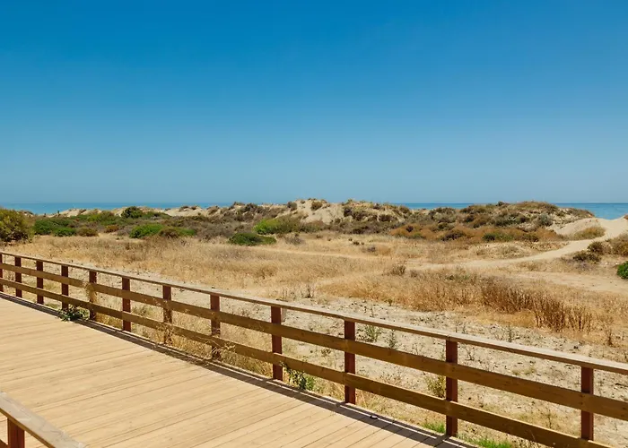 Renovated With Garden And Direct Access, East * Marbella