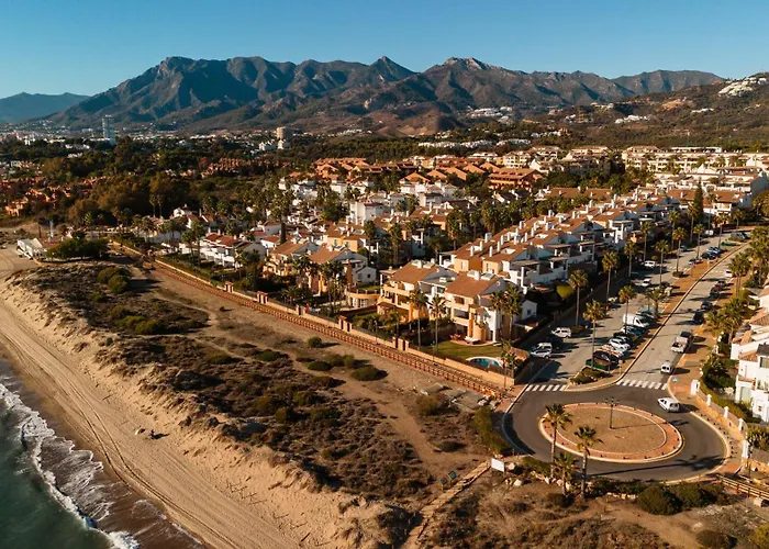 Renovated With Garden And Direct Access, East Marbella